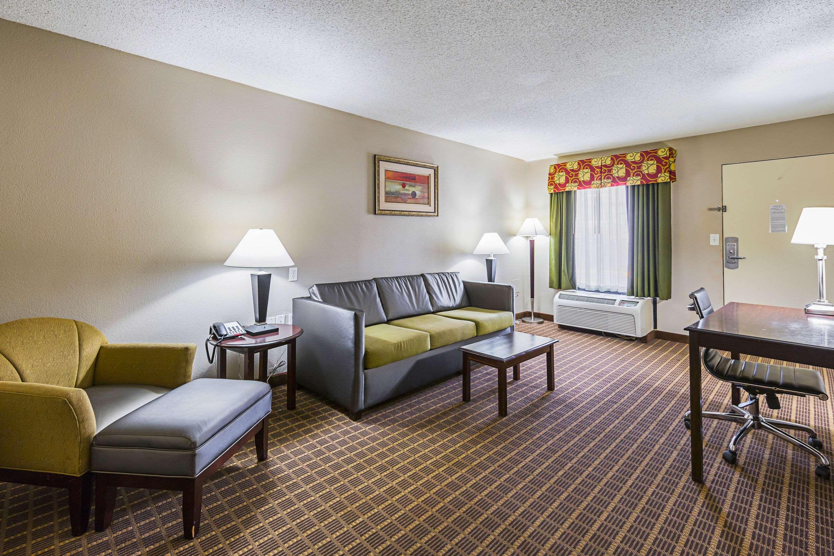 Quality Inn & Suites Greenville - Haywood Mall Luaran gambar