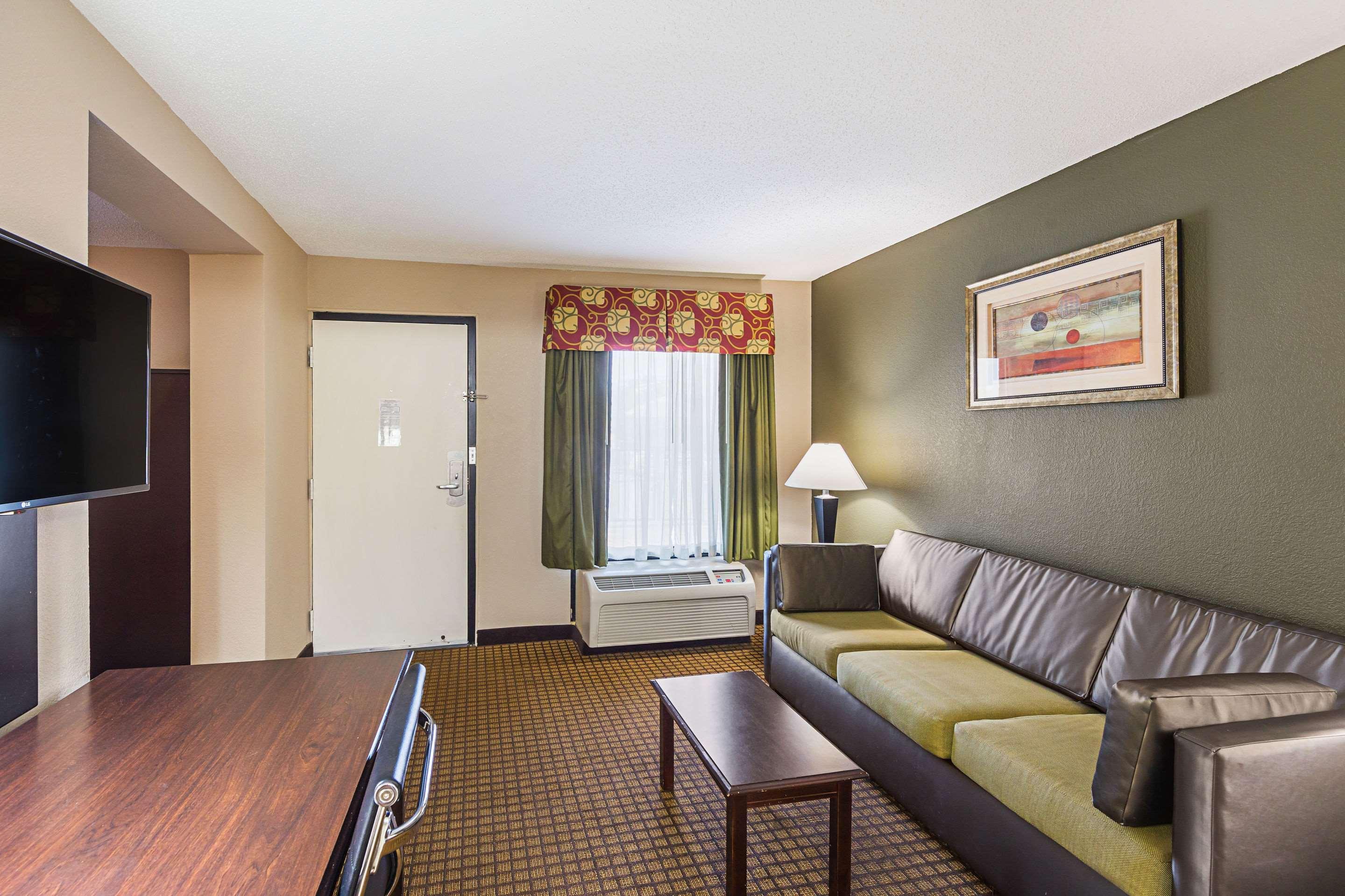 Quality Inn & Suites Greenville - Haywood Mall Luaran gambar